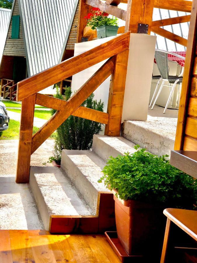 Apartmani I Restoran Sljeme 자블야크 외부 사진