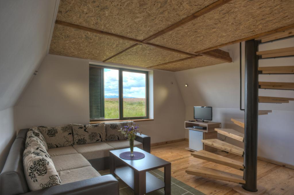 Apartmani I Restoran Sljeme 자블야크 외부 사진