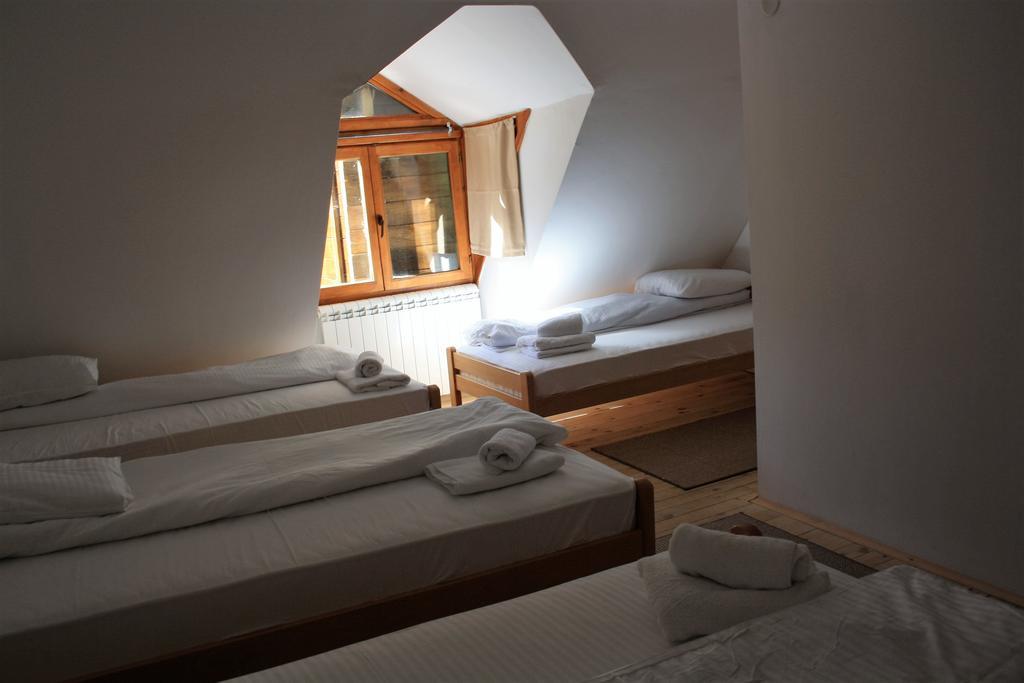 Apartmani I Restoran Sljeme 자블야크 객실 사진